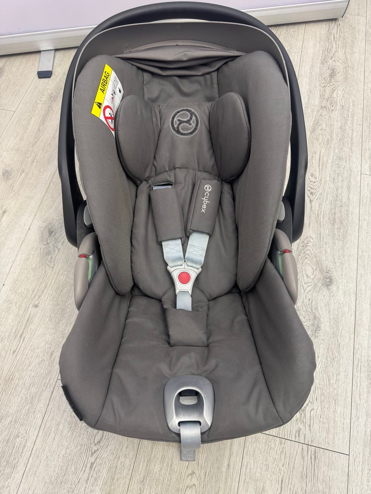 Cybex infant car seat after professional car seat cleaning in London