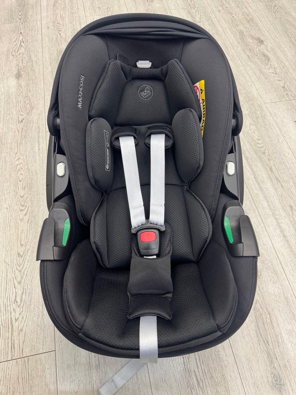 Maxi-Cosi car seat cleaning before and after in London